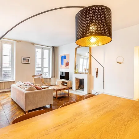 Elegant Pres Des Galeries Lafayette Apartment *