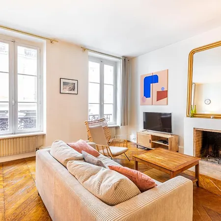 Apartment Elegant Pres Des Galeries Lafayette Paris